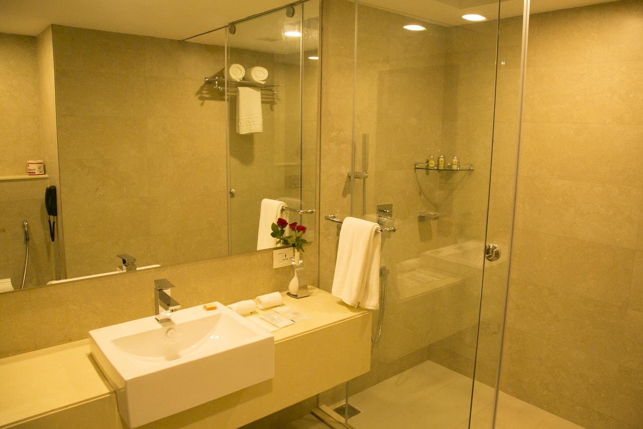 Inde Hotel Chattarpur New Delhi Luaran gambar